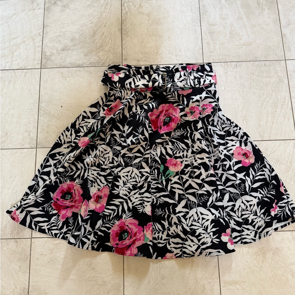 New York & Company Floral A Line Skirt Adjustable Belt Midi Style Size 30